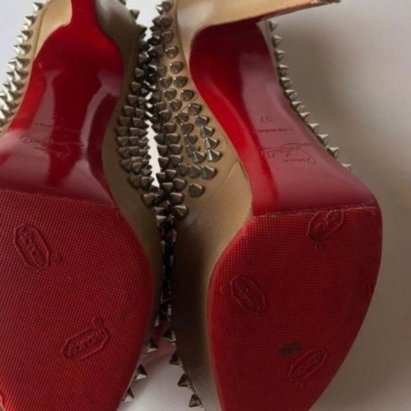 ❌SOLD❌ Christian Louboutin Bianca Spike heels - Picture 3 of 8